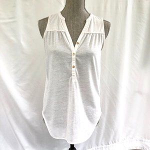 3/$25 H&M Ivory Pleated Drapy Top